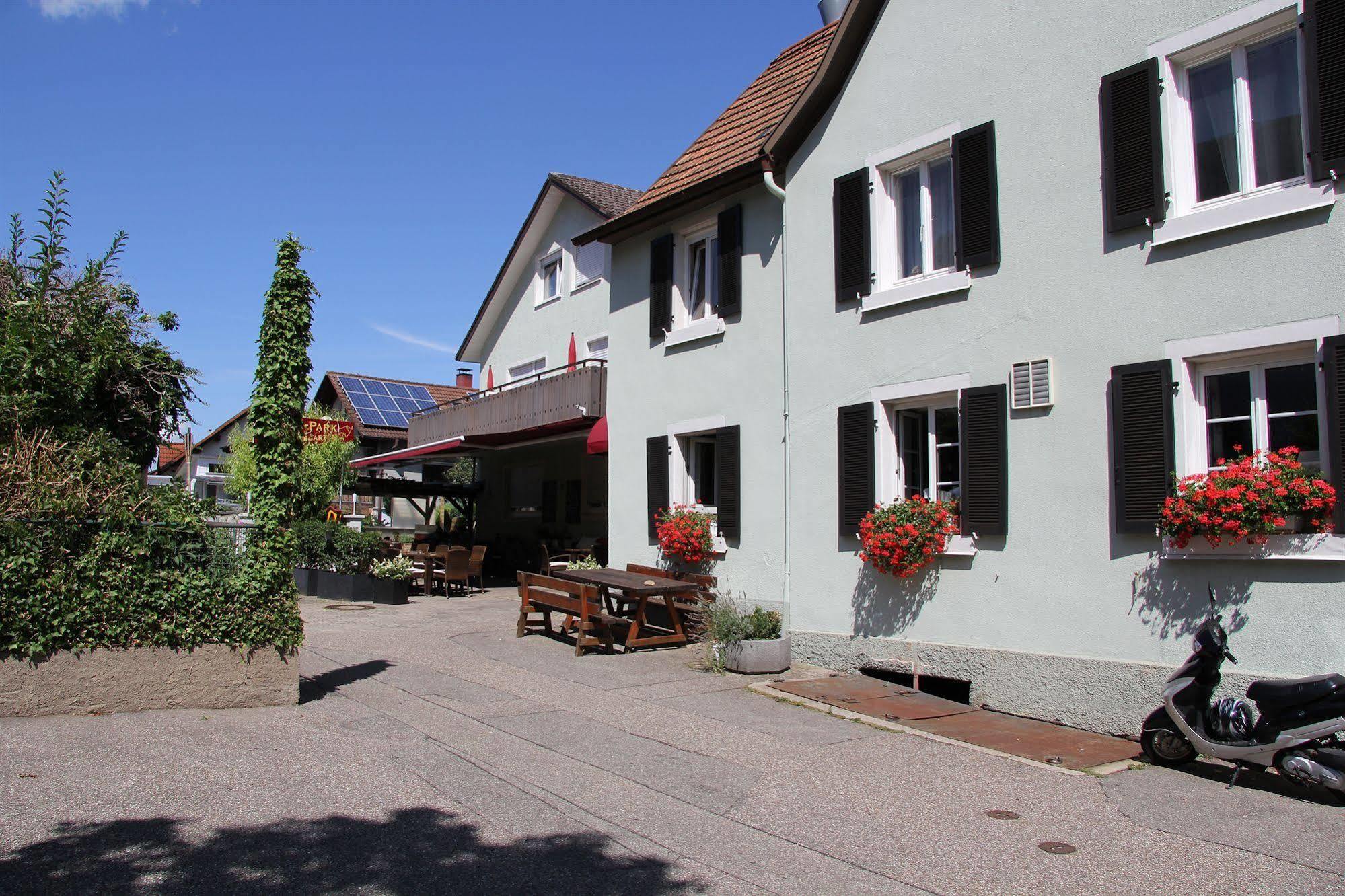 Landgasthof Ochsen ซินส์ไฮม์ ภายนอก รูปภาพ